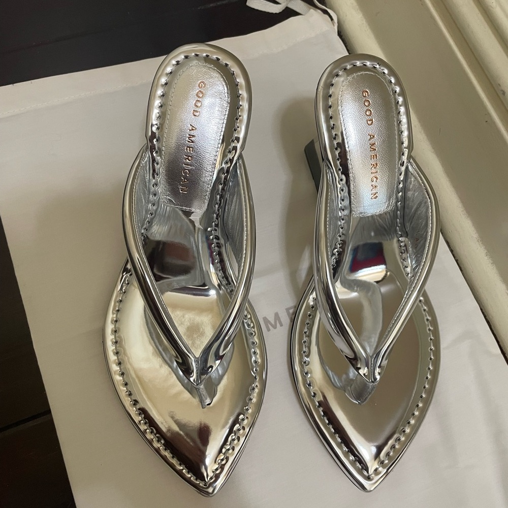 Good American Clear Wedge Sandals Size 7 Silver
